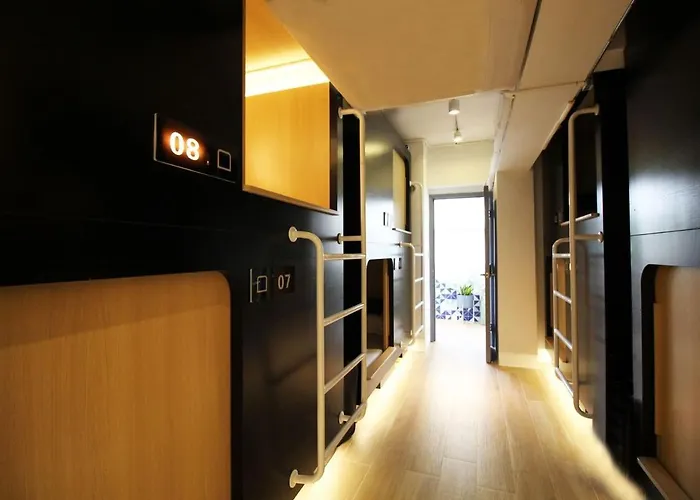 Mue Cubes - Capsule Hotel Basel